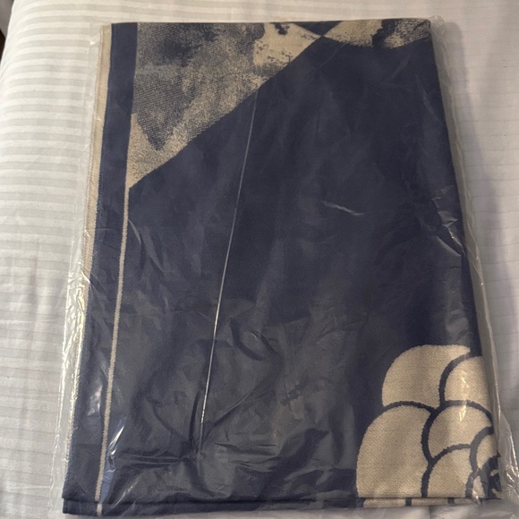 CHANEL Navy and Cream Artistic Scarf - Picture 2 of 2